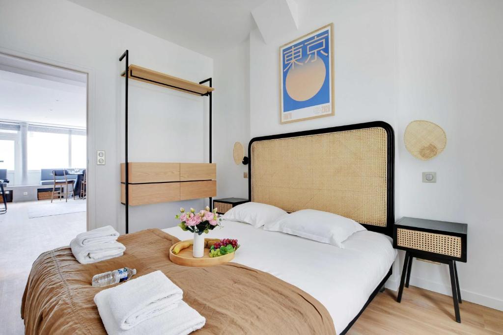 Zdjęcie z galerii obiektu Amazing Apartment 2BR6P - Sacré Coeur Montmartre w Paryżu