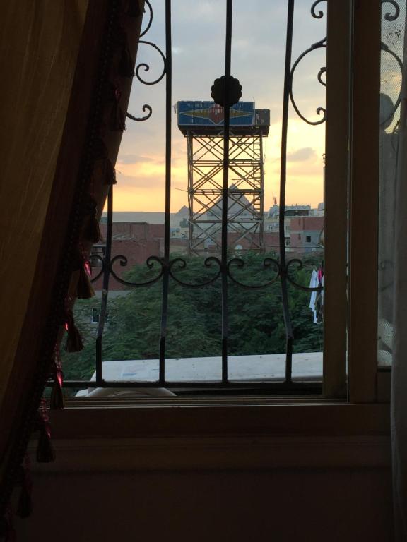 Eagles Pyramids View - 10