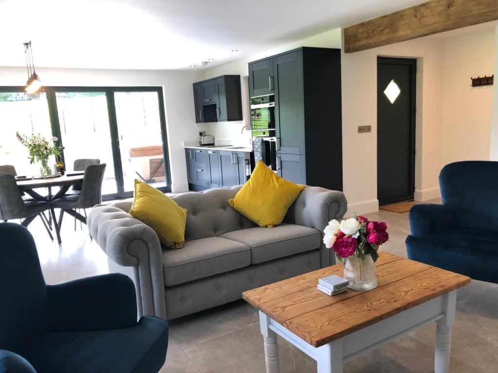 Image showcasing L Architects Uses 