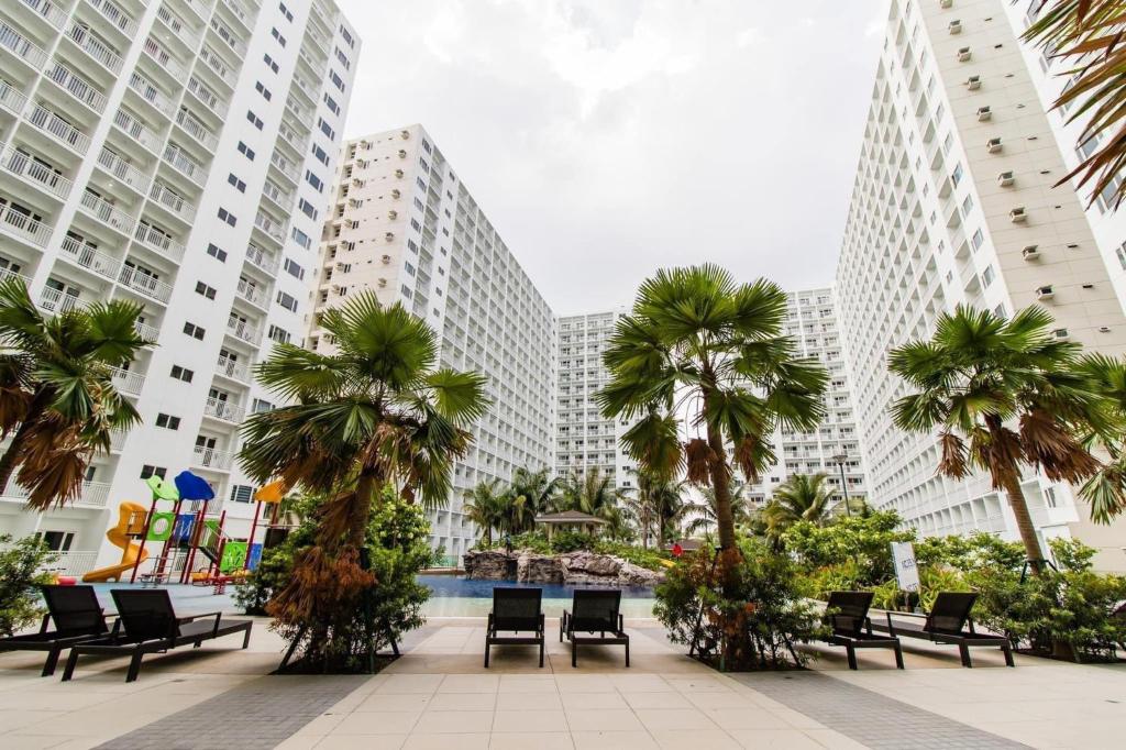 Bangunan di mana terletaknya aparthotel ini