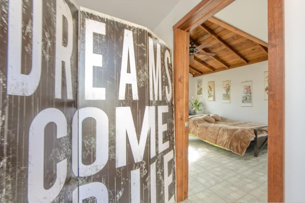 Φωτογραφία από το άλμπουμ του Studio A mile from the best south Bay Beach σε Redondo Beach