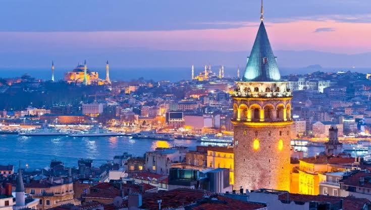 Nespecifikovaný výhled na destinaci Istanbul nebo výhled na město při pohledu z apartmánu