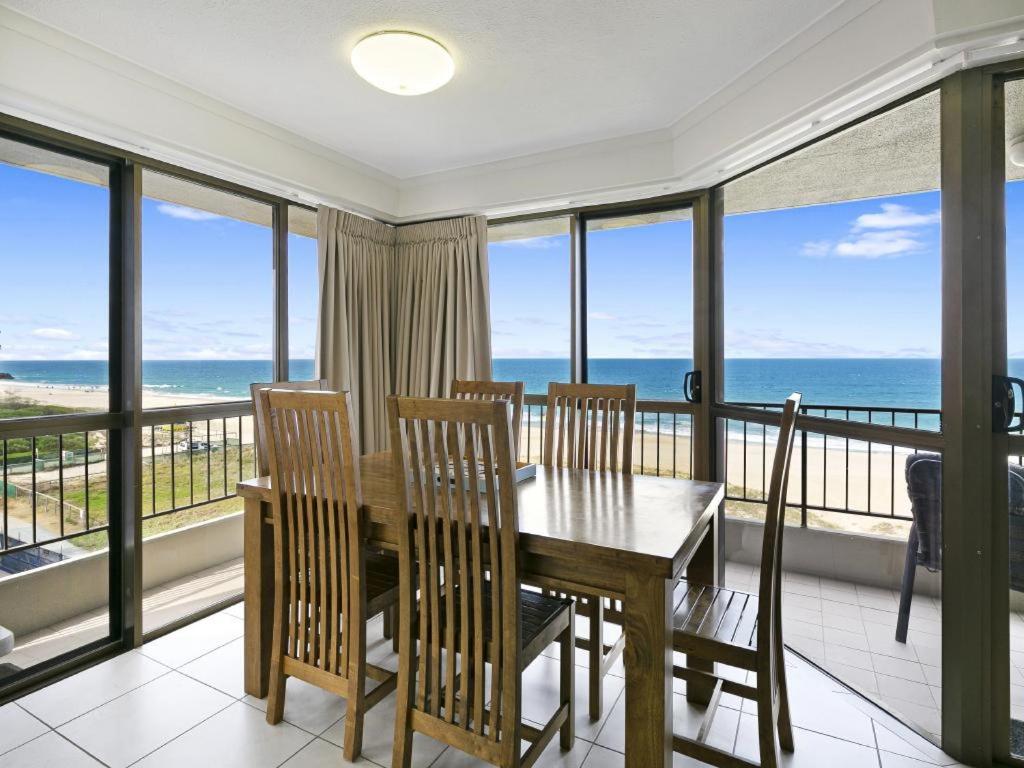 Surfside Court - Hosted by Burleigh Letting - Appartement