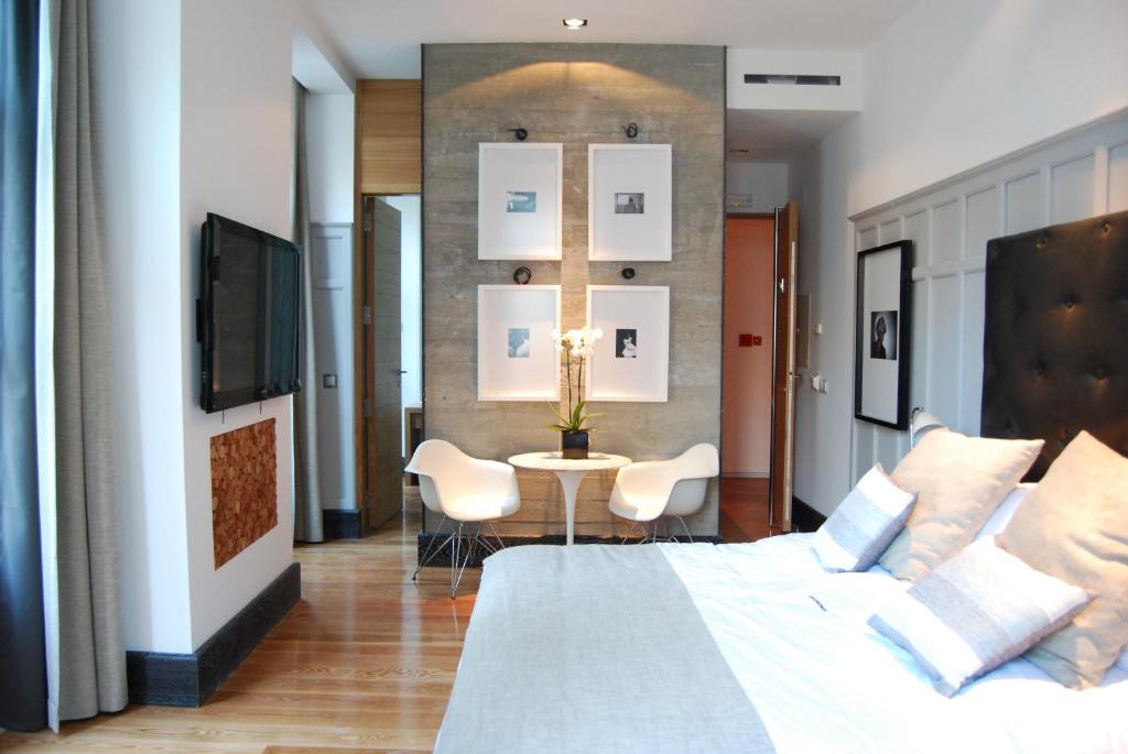 Browns Boutique Hotel - 18