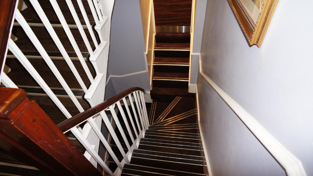 Crestfield Hotel - Resim 45