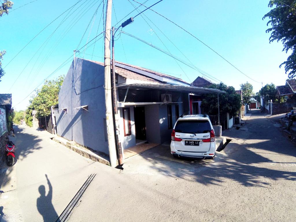 Kejiranan di persekitaran atau kejiranan dekat dengan rumah percutian