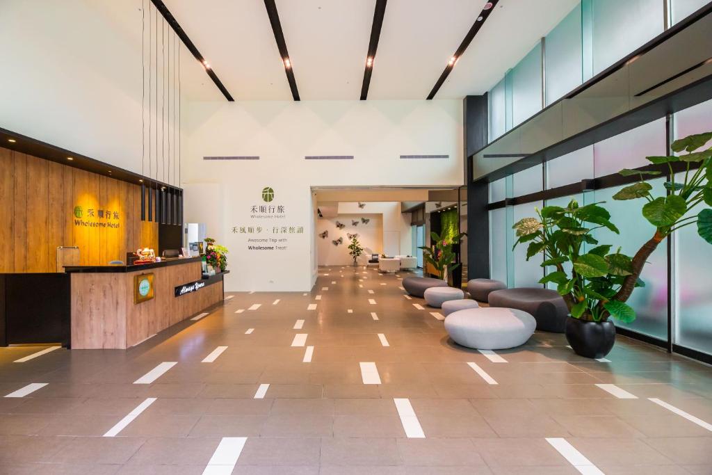 Vstupní hala nebo recepce v ubytování Wholesome Hotel