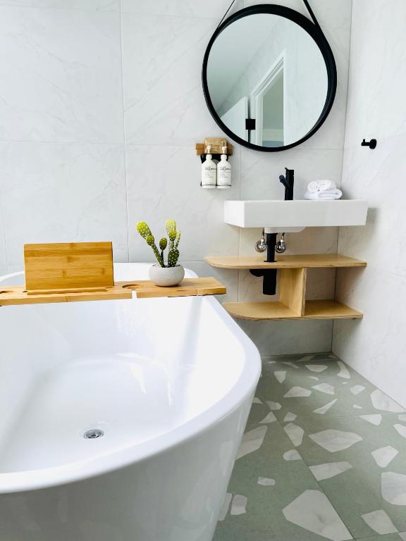 Tessa's on the Beach - Resim 29