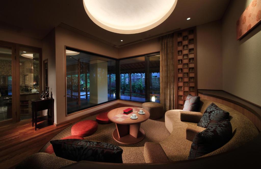 Posezení v ubytování Kinugawa Grand Hotel Yumenotoki