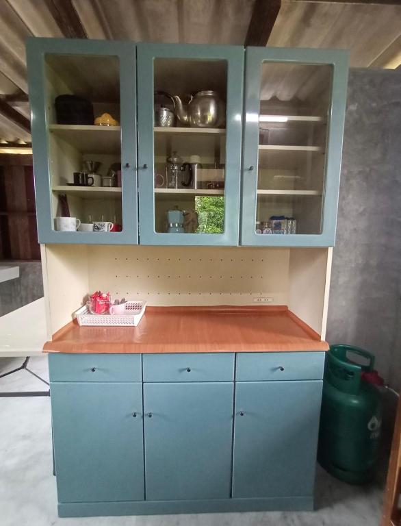 Kuchyň nebo kuchyňský kout v ubytování Baan Chi Homestay