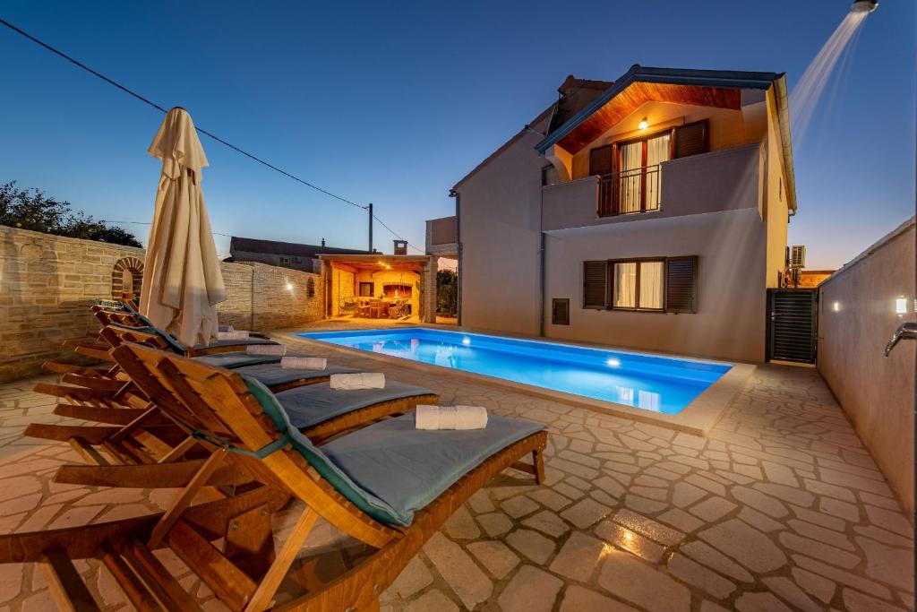 Villa Kamen ZadarVillas