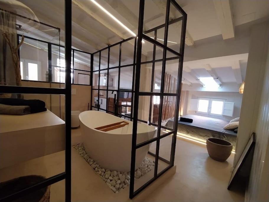 Charming loft in the heart of El Carmen Valencia, Valencia ...