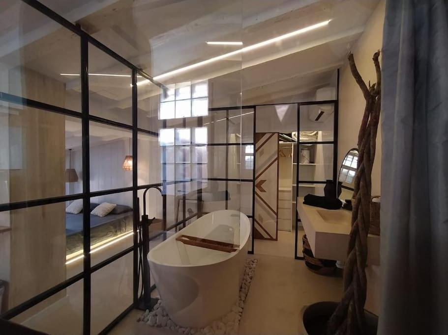 Charming loft in the heart of El Carmen Valencia, Valencia ...