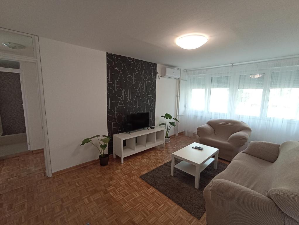 Apartment Fiesta - Housity