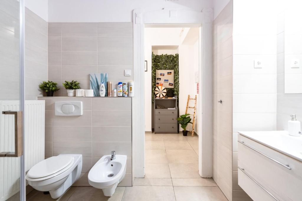 Koupelna v ubytování Spacious Premium Apartment by Buda Castle District