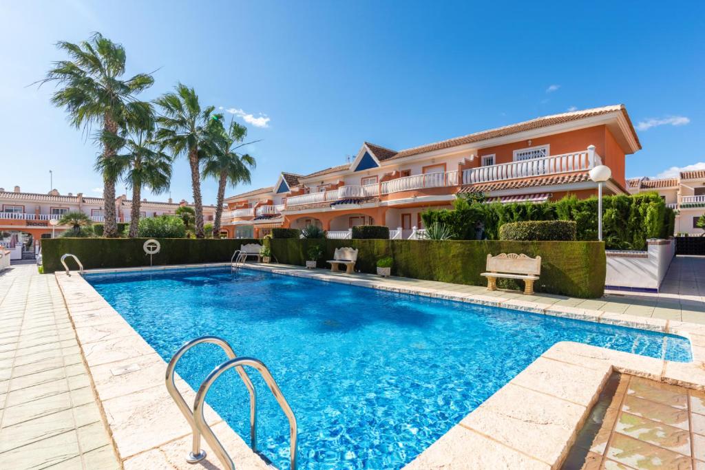 A beautiful 2 bedroom townhouse - Las Cerezas - Maison De Deux Chambres