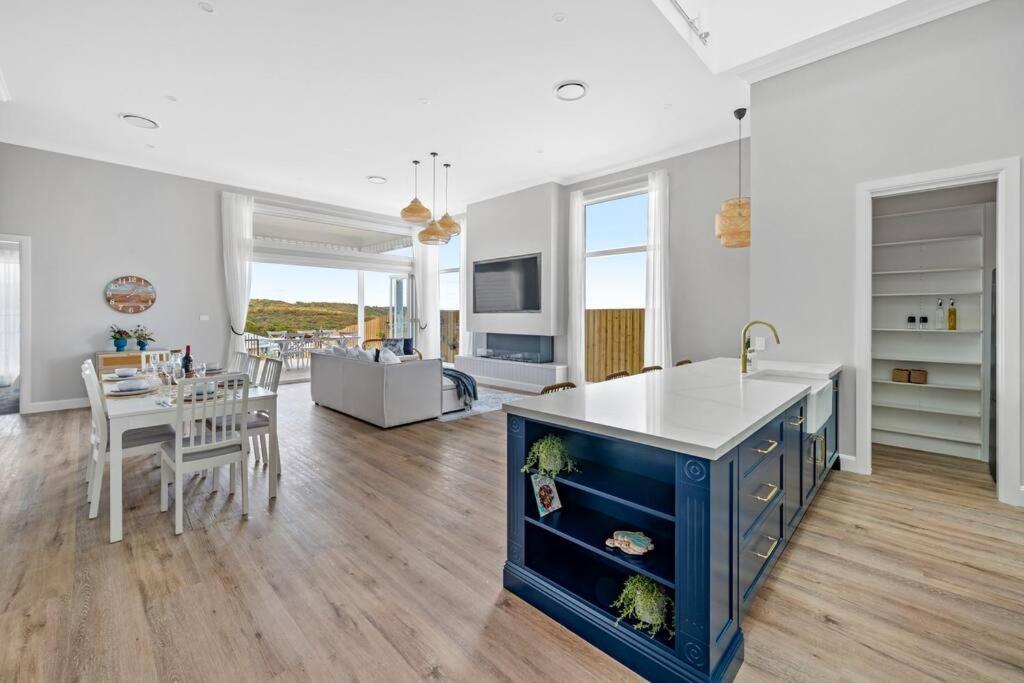 Playa AzulBeach house on Catherine Hill Bay and Moonee beach