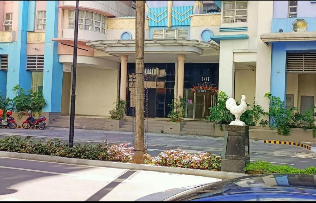 101 Newport Boulevard near NAIA Terminal 3, Manila (updated prices 2024)