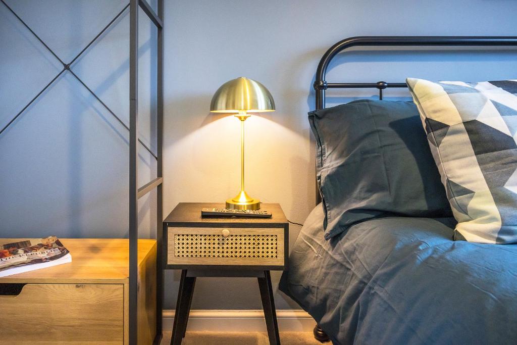 The Lake Hub - Two-Bedroom Apartment