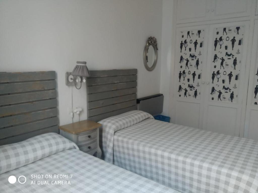 Granada Old Town Hostel - 14