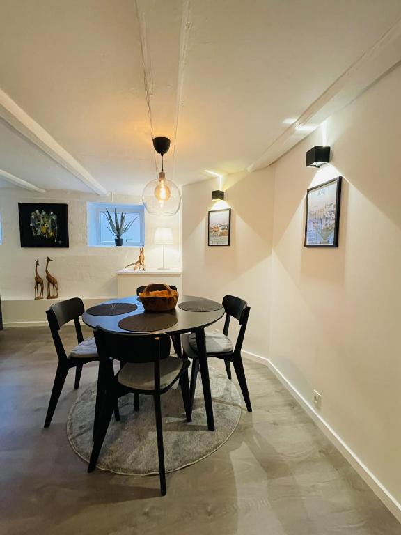 Posezení v ubytování aday - Modern apartment in the Heart of Aalborg