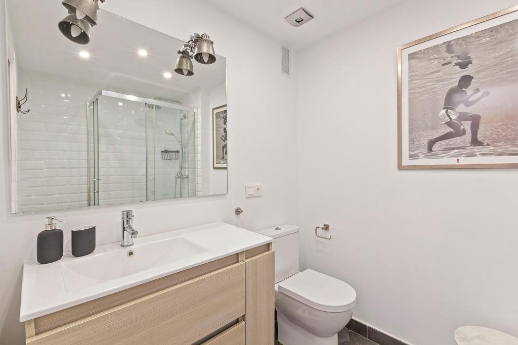 Kúpeľňa v ubytovaní Precioso apartamento a 5 minutos andando de la playa