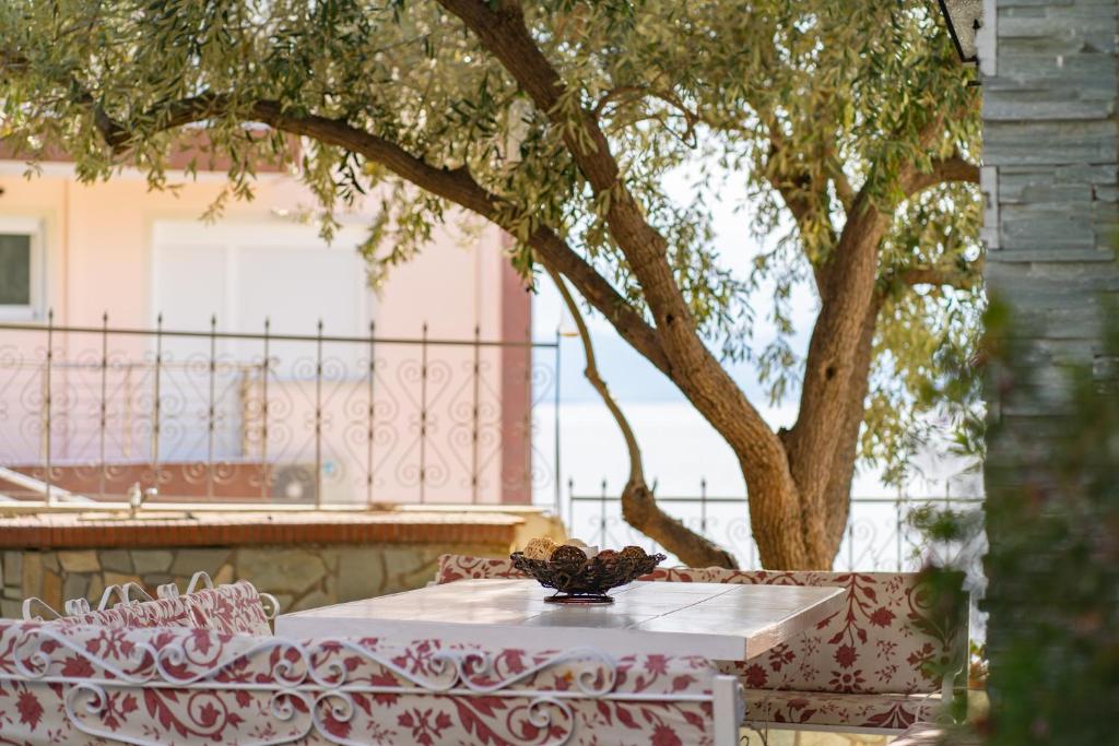 Balkón alebo terasa v ubytovaní Villa Beta Sea View