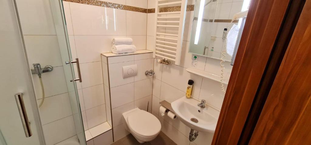 Hotel Frankfurt Messe - Resim 24