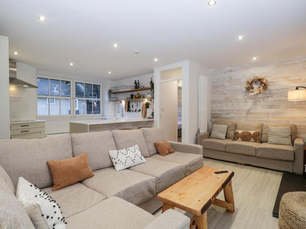 Dixon Court, Ambleside (updated prices 2024)