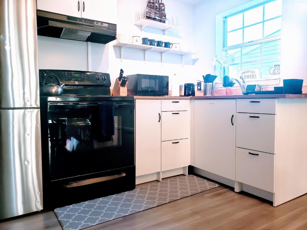 Private Duplex Near BWI Easy Access to I95 - 