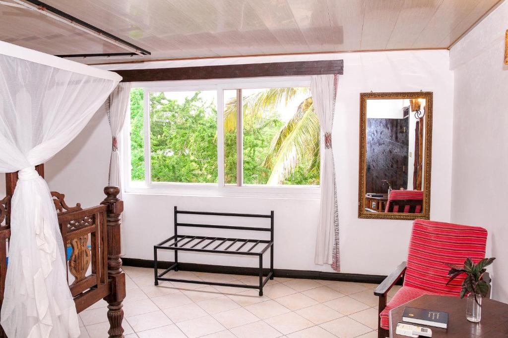 Posezení v ubytování Kahama Hotel Mombasa