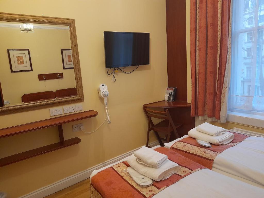 Dolphin Hotel - Resim 45