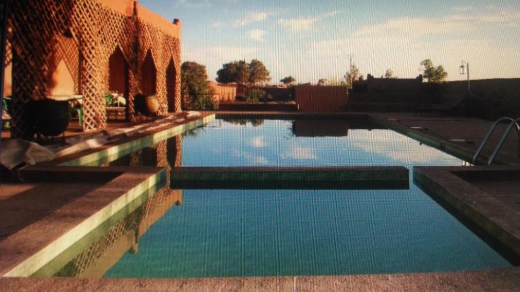 Riad Ma Bonne Etoile游泳池或附近泳池
