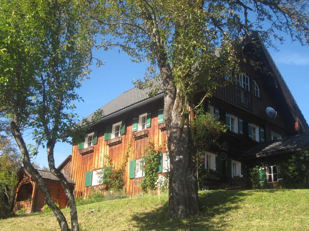 The building in which Az apartmant is located