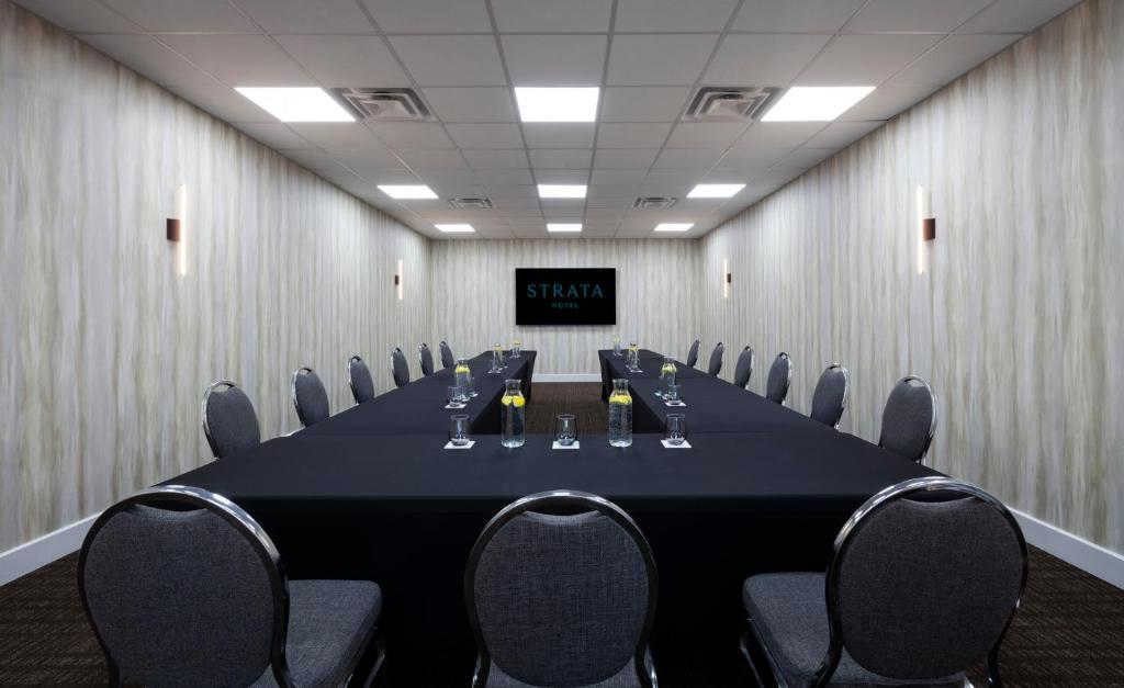 Konferenční prostory v ubytování Strata Hotel