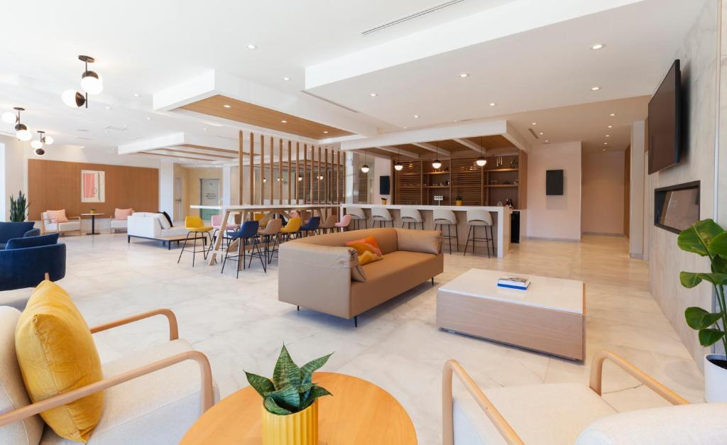 Posezení v ubytování Strata Hotel