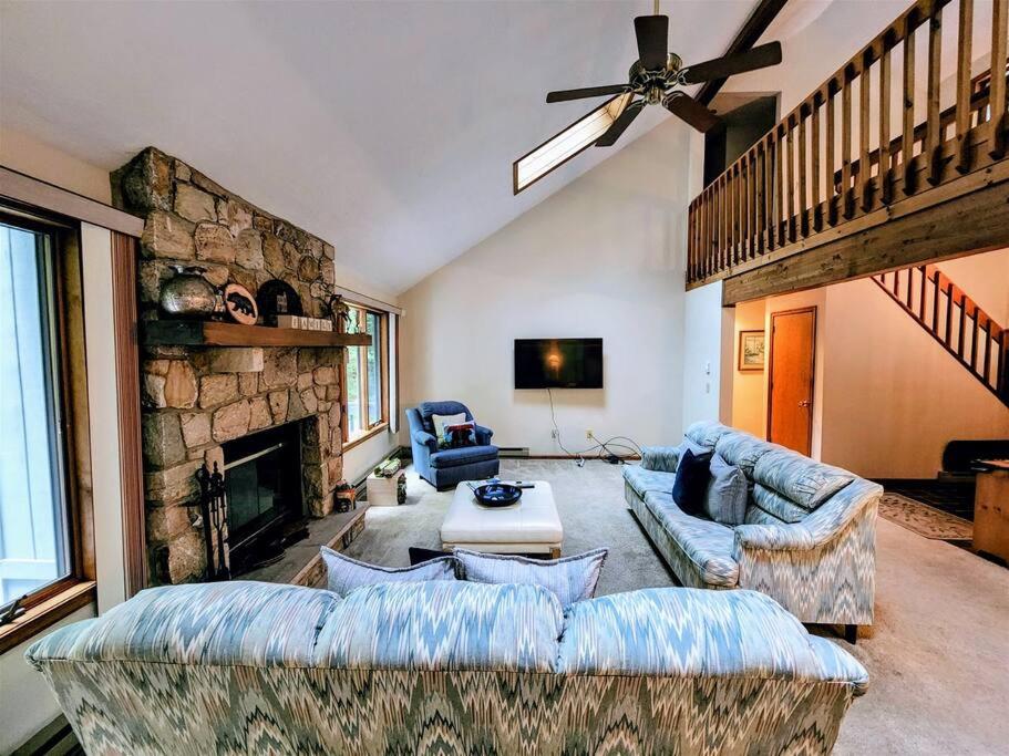 Chalet Timber202Timber Trails Getaway!, Pocono Pines, PA