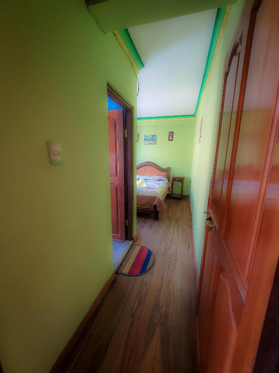 HOSTAL Luz YHOBIMAR - Habitación Doble Con Vista A La Montaña