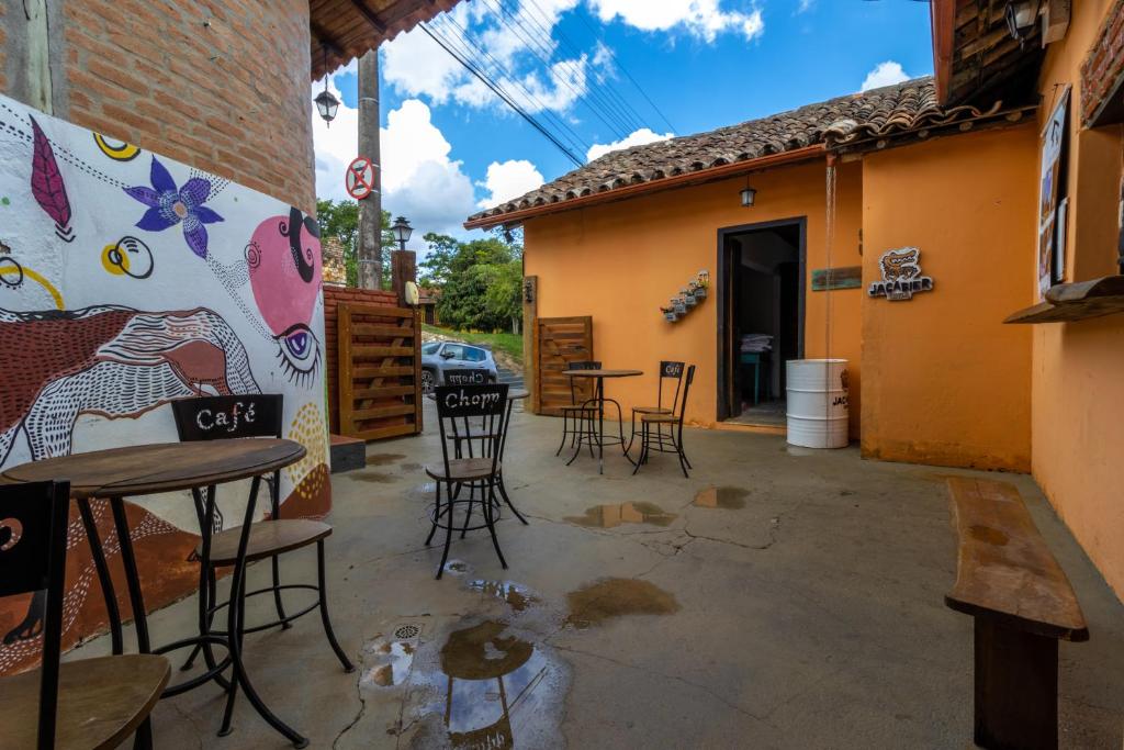 Uma varanda ou outra área externa em Casa do Geninho - Suítes