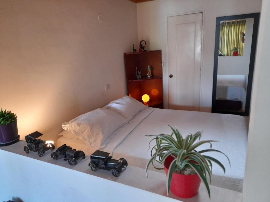 APTO # 8 SUR amplio con aire - Housity