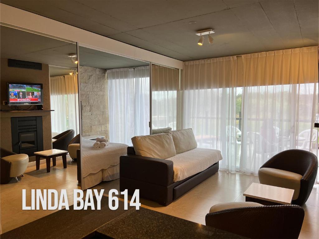 Linda Bay 614