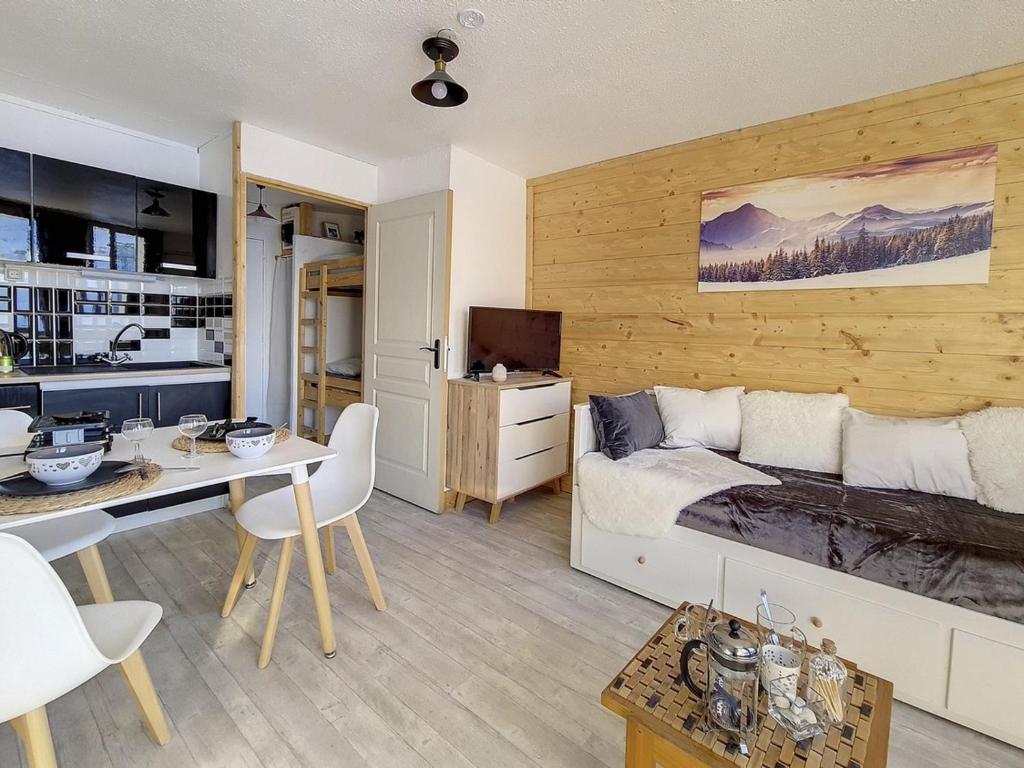 Joli studio rénové pour 4 pers. · Pied des pistes · Balcon sud-est - FR-1-344-1155