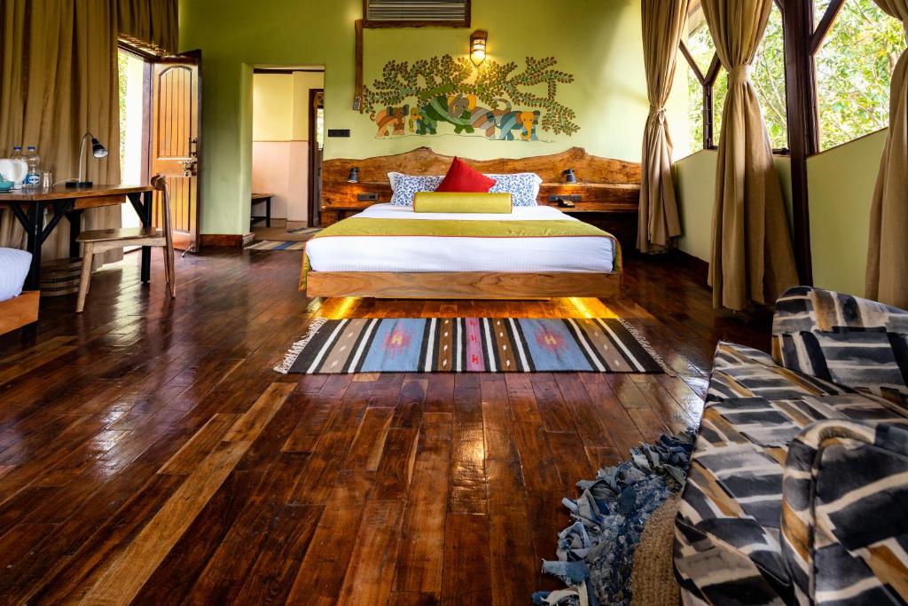 Kanha Jungle Camp - Deluxe Double или Twin Room с балконом