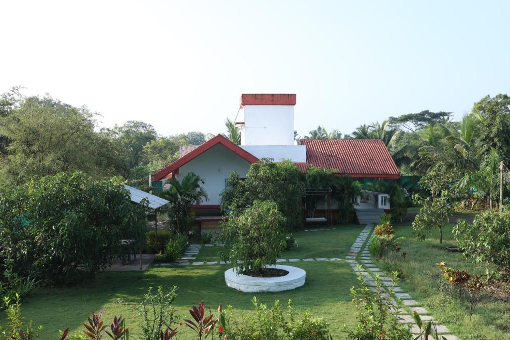 Green Forest Villa by Green Petals (Indien Mān)