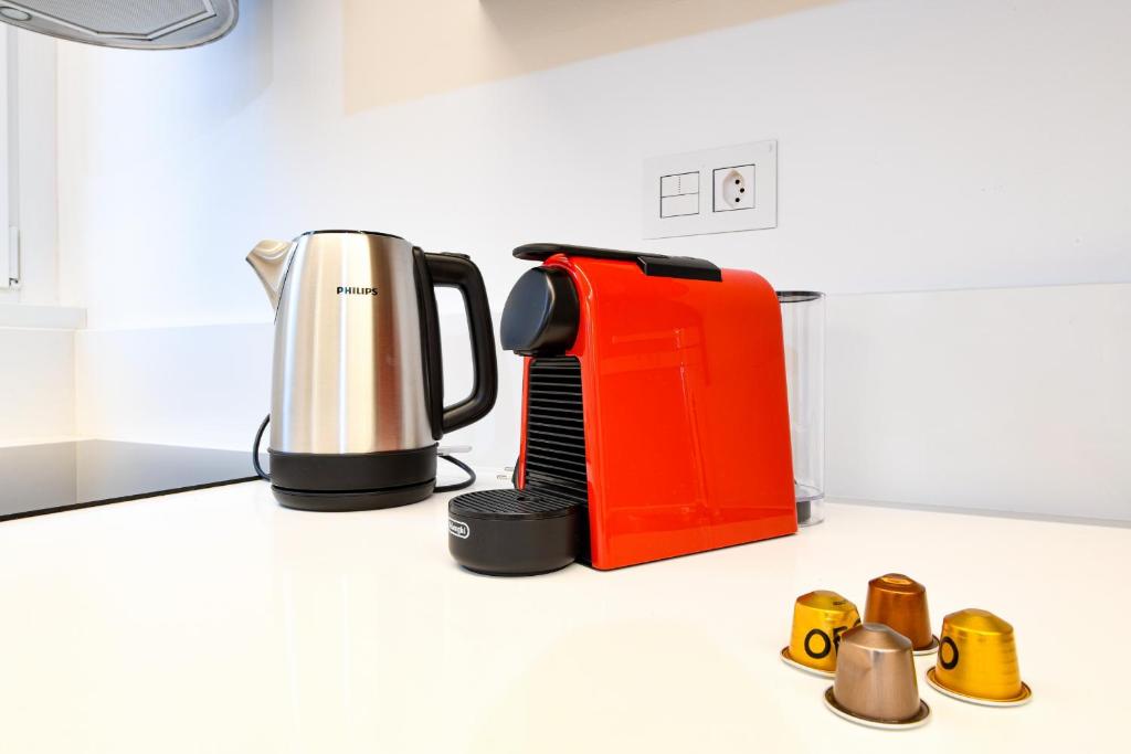 Lake Modern Suites - Free Parking - Resim 38