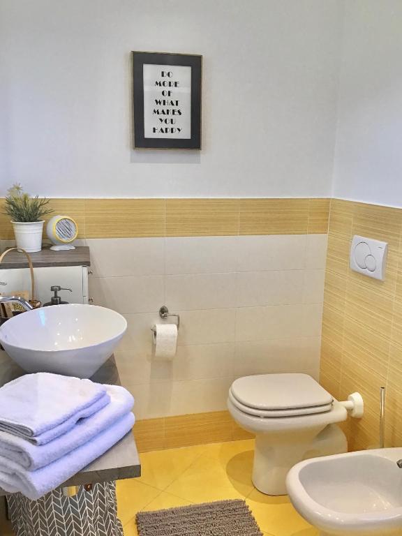 Łazienka w obiekcie La Casa Di Campagna Sul Garda