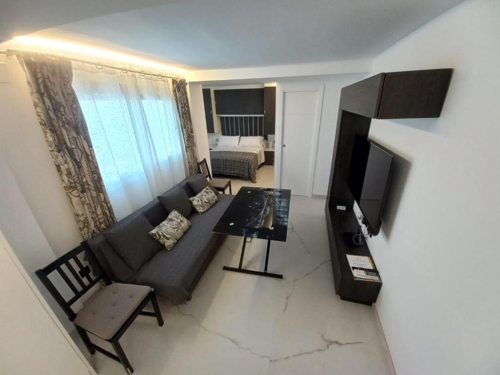 Casa Puerta de Almodovar - 1