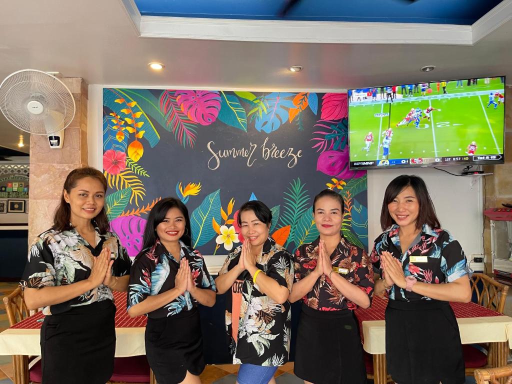 Summer Breeze Hotel - Resim 6