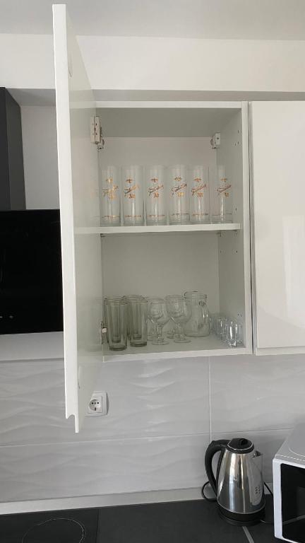 M.B.A. APARTMENTS - 9