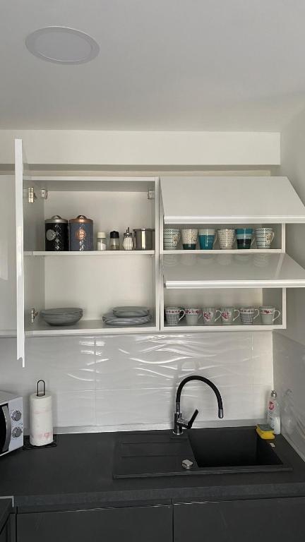 M.B.A. APARTMENTS - 7